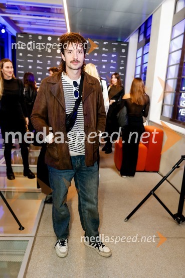  Gregor  Strasbergar, glasbena skupina MRFYDevet modnih revij, ki so navdušile obiskovalce na prvem dnevu LJFW