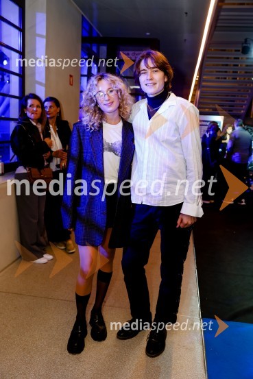  Ana Teržan - Anabel, pevka;  Kris  Guštin, Joker OutDevet modnih revij, ki so navdušile obiskovalce na prvem dnevu LJFW