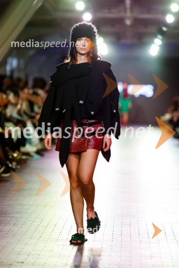  Nina Barbara GorenjakDevet modnih revij, ki so navdušile obiskovalce na prvem dnevu LJFW