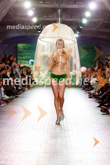 Devet modnih revij, ki so navdušile obiskovalce na prvem dnevu LJFW