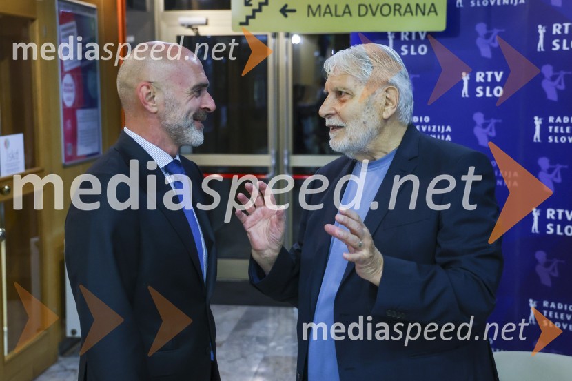  Janko Petrovec, odgovorni urednik, Radio Koper;  Boris Cavazza, igralecSlavnostni koncert ob 75-letnici Radia Koper s podelitvijo nagrade Franeta Milčinskega Ježka