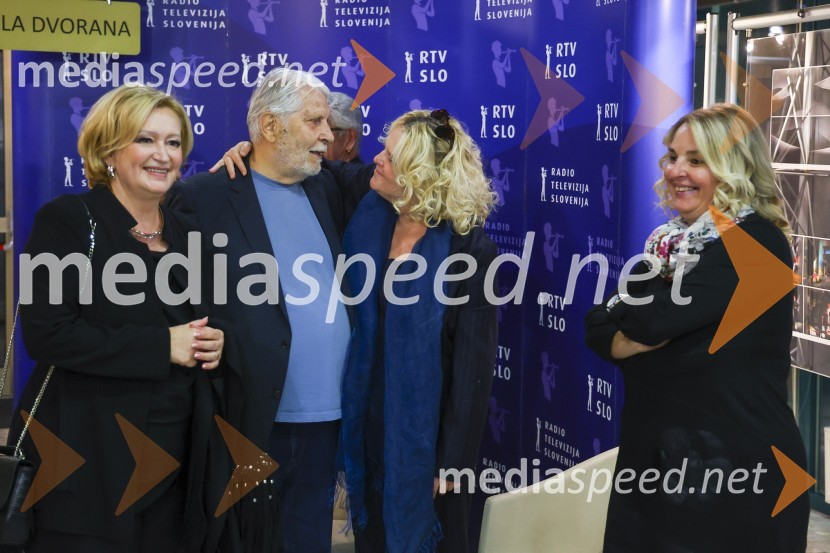  Ksenija Benedetti, predavateljica, muzikologinja, pianistka in nekdanja vodja Protokola Republike Slovenije;  Boris Cavazza, igralec;  Katja Pegan,  direktorica in režiserka, Gledališče Koper Teatro Capodistria;  ... Slavnostni koncert ob 75-letnici Radia Koper s podelitvijo nagrade Franeta Milčinskega Ježka
