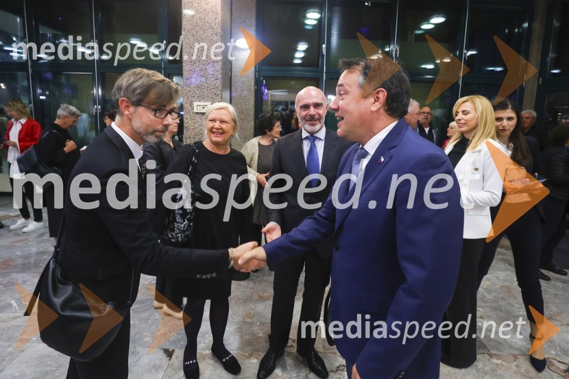  ... ;  Matej Arčon, minister za Slovence v zamejstvu in po svetuSlavnostni koncert ob 75-letnici Radia Koper s podelitvijo nagrade Franeta Milčinskega Ježka