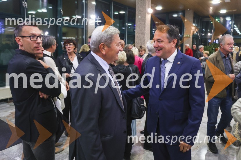  ... ;  Matej Arčon, minister za Slovence v zamejstvu in po svetuSlavnostni koncert ob 75-letnici Radia Koper s podelitvijo nagrade Franeta Milčinskega Ježka