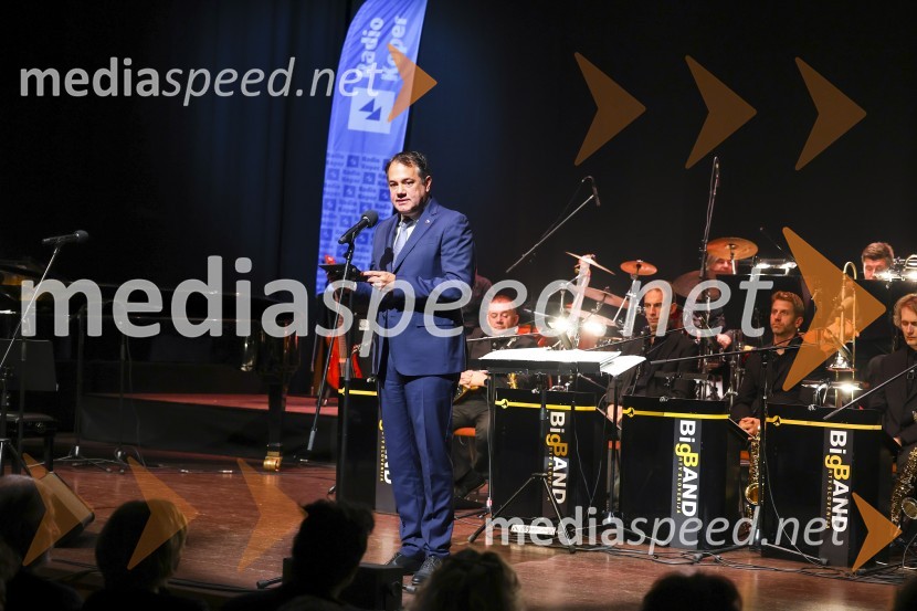  Matej Arčon, minister za Slovence v zamejstvu in po svetuSlavnostni koncert ob 75-letnici Radia Koper s podelitvijo nagrade Franeta Milčinskega Ježka