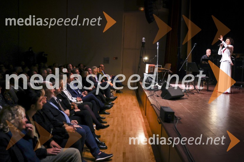  Lara Jankovič, igralkaSlavnostni koncert ob 75-letnici Radia Koper s podelitvijo nagrade Franeta Milčinskega Ježka