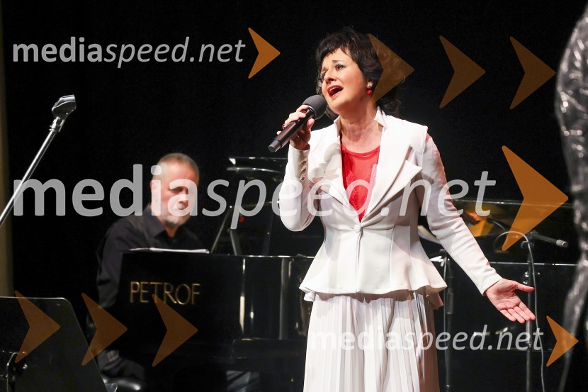  Lara Jankovič, igralkaSlavnostni koncert ob 75-letnici Radia Koper s podelitvijo nagrade Franeta Milčinskega Ježka