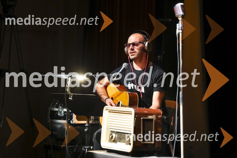  Rudi Bučar, glasbenikSlavnostni koncert ob 75-letnici Radia Koper s podelitvijo nagrade Franeta Milčinskega Ježka