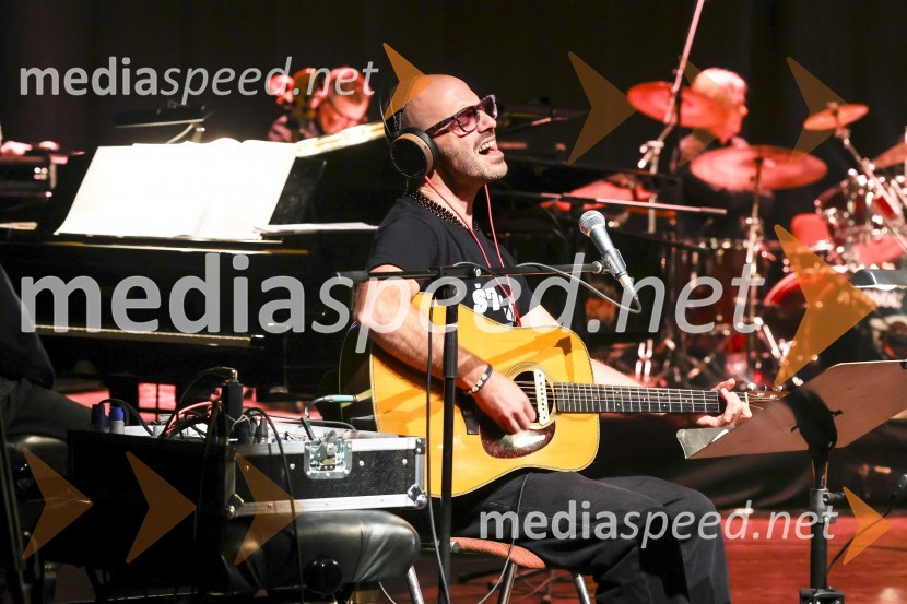  Rudi Bučar, glasbenikSlavnostni koncert ob 75-letnici Radia Koper s podelitvijo nagrade Franeta Milčinskega Ježka