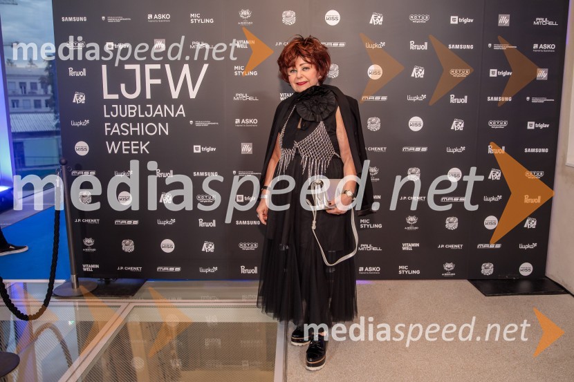  Zdenka  Kahne, lastnica Kozmetične hiše KahneLjubljana Fashion Week 2024, modne revije, drugi dan