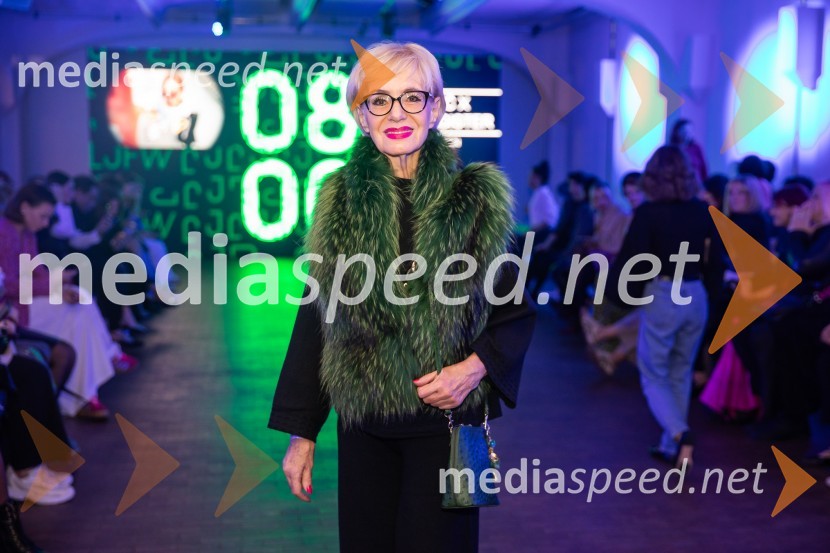  Metka  Premerl, slavistkaLjubljana Fashion Week 2024, modne revije, drugi dan