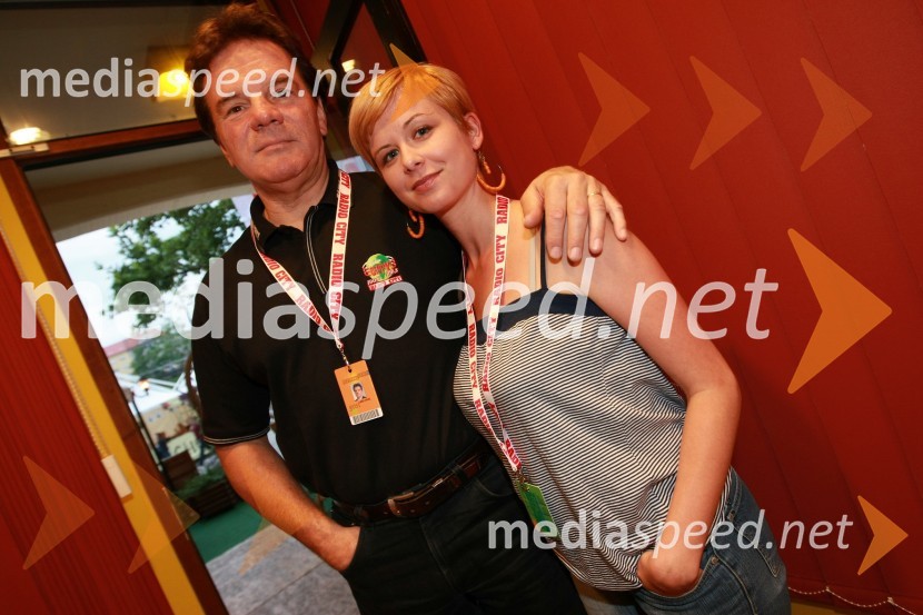 Mišo Hölbl, direktor in lastnik Radia City ter Mateja Car, Radio City17. Festival Lent 2009, otvoritveni vikend