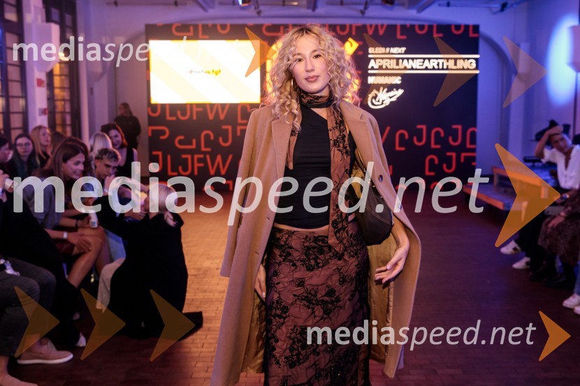  Ana Teržan - Anabel, pevkaLjubljana Fashion Week 2024, modne revije, drugi dan