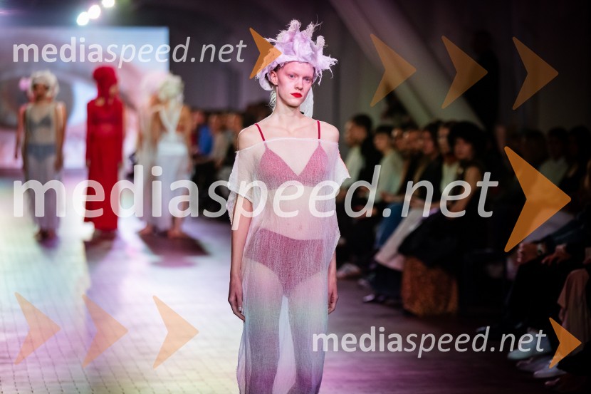  Pia Novak, manekenkaLjubljana Fashion Week 2024, modne revije, drugi dan