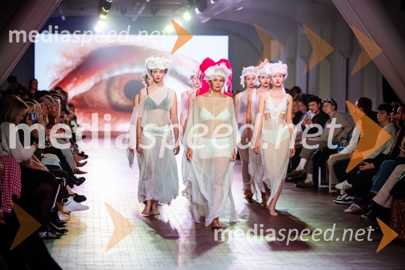  Pika  Zrim, urednica spletnega portala citylife.si in modna vplivnicaLjubljana Fashion Week 2024, modne revije, drugi dan