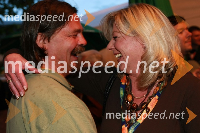 Vladimir Šega, organizacijski odbor Festivala Lent ter Tatjana Mileta, direktorica GIZ-a in mestna svetnica MOM-a17. Festival Lent 2009, otvoritveni vikend