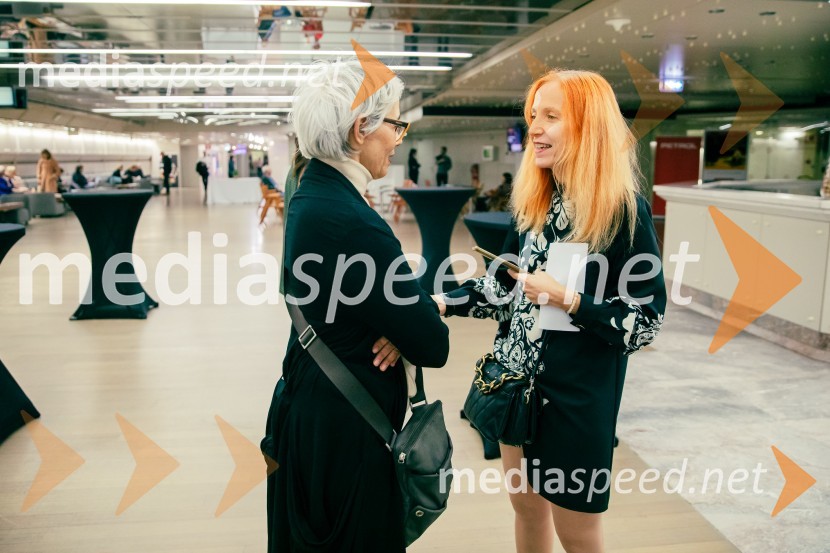  Alja Predan, selektorica, Teden slovenske drame;  Zvezdana Lazar, Cankarjev domComedie-Francaise s predstavo Hekuba, ne Hekuba na odru Cankarjevega doma