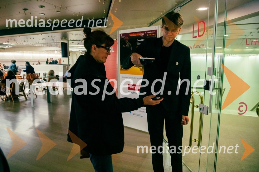 Comedie-Francaise s predstavo Hekuba, ne Hekuba na odru Cankarjevega doma