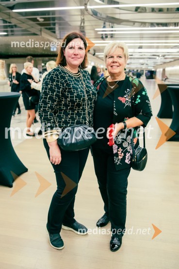  Teja Pelko, novinarka;  Irena  Butoln, germanistkaComedie-Francaise s predstavo Hekuba, ne Hekuba na odru Cankarjevega doma