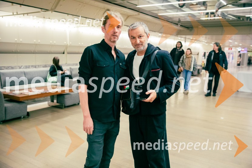  Andrej Jaklič, vodja gledališkega in sodobnoplesnega programa CD;  Ivan Peternelj, igralecComedie-Francaise s predstavo Hekuba, ne Hekuba na odru Cankarjevega doma