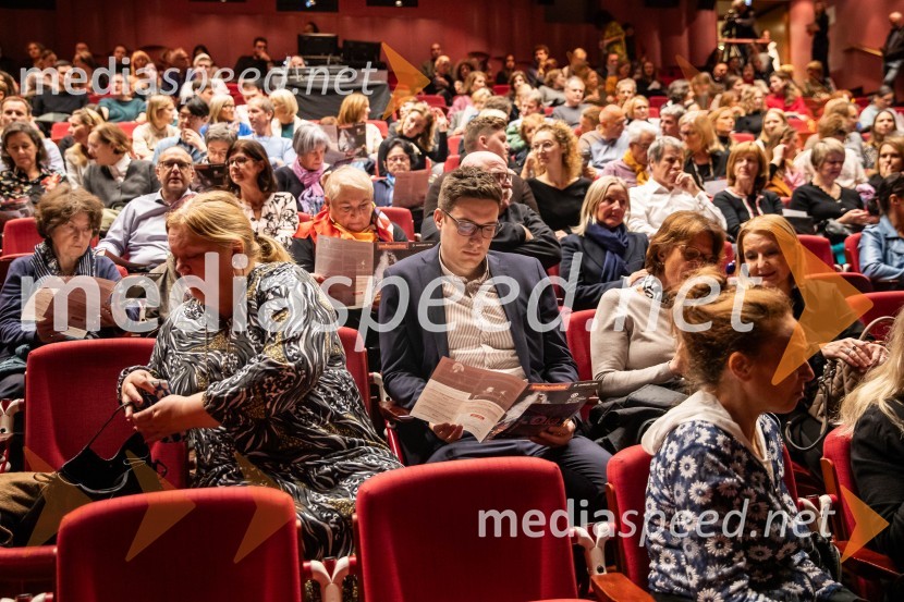 Comedie-Francaise s predstavo Hekuba, ne Hekuba na odru Cankarjevega doma