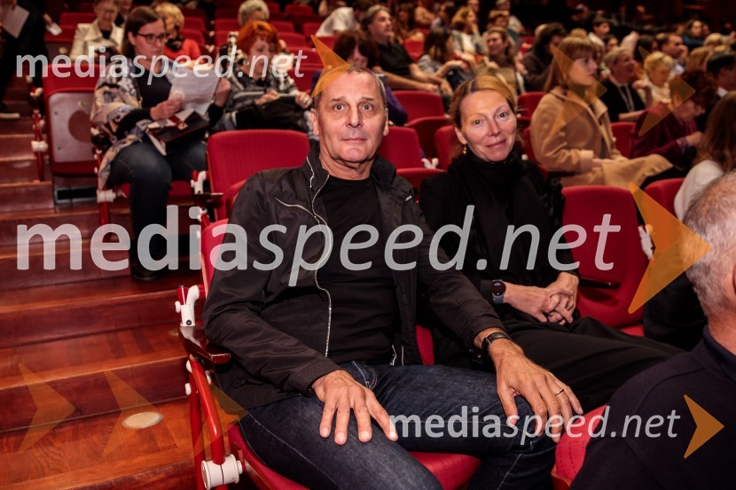 Comedie-Francaise s predstavo Hekuba, ne Hekuba na odru Cankarjevega doma