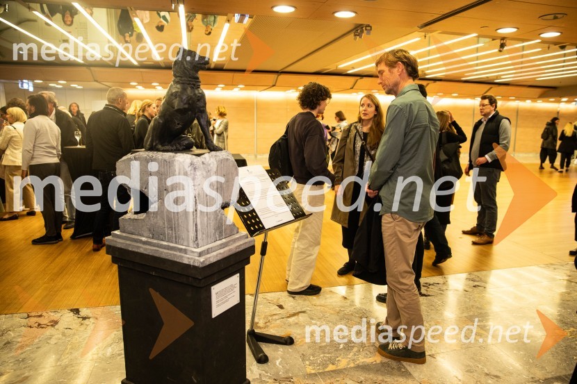 Comedie-Francaise s predstavo Hekuba, ne Hekuba na odru Cankarjevega doma