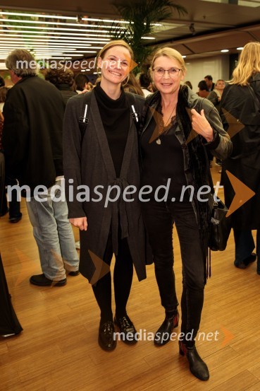  Maša Pelko, režiserka;  Darja Reichman, igralkaComedie-Francaise s predstavo Hekuba, ne Hekuba na odru Cankarjevega doma