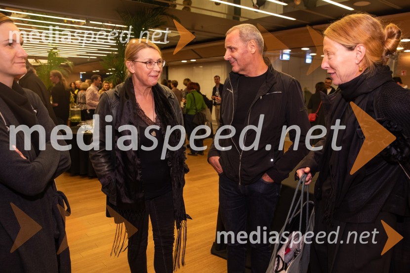  Darja Reichman, igralka;  Danilo Rošker, direktor SNG Maribor;  Nataša Matjašec Rošker, igralkaComedie-Francaise s predstavo Hekuba, ne Hekuba na odru Cankarjevega doma