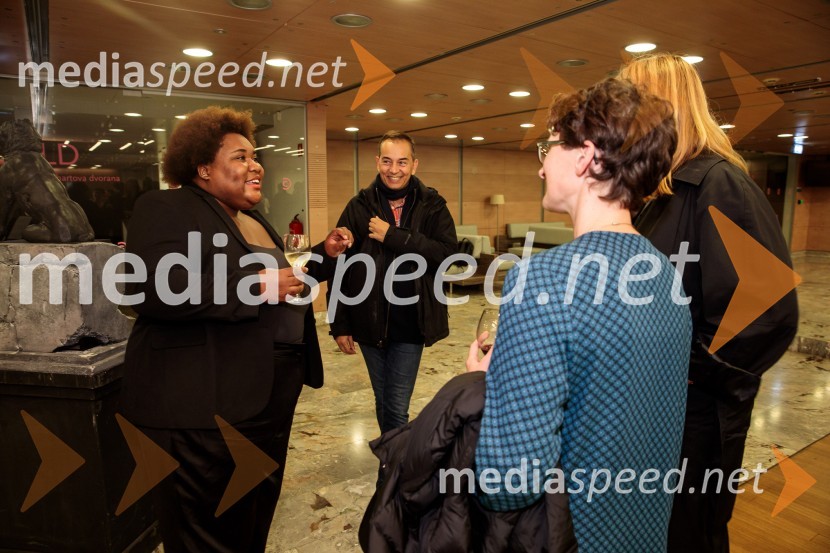  Séphora Pondi, igralka;  Éric Génovèse, igralecComedie-Francaise s predstavo Hekuba, ne Hekuba na odru Cankarjevega doma