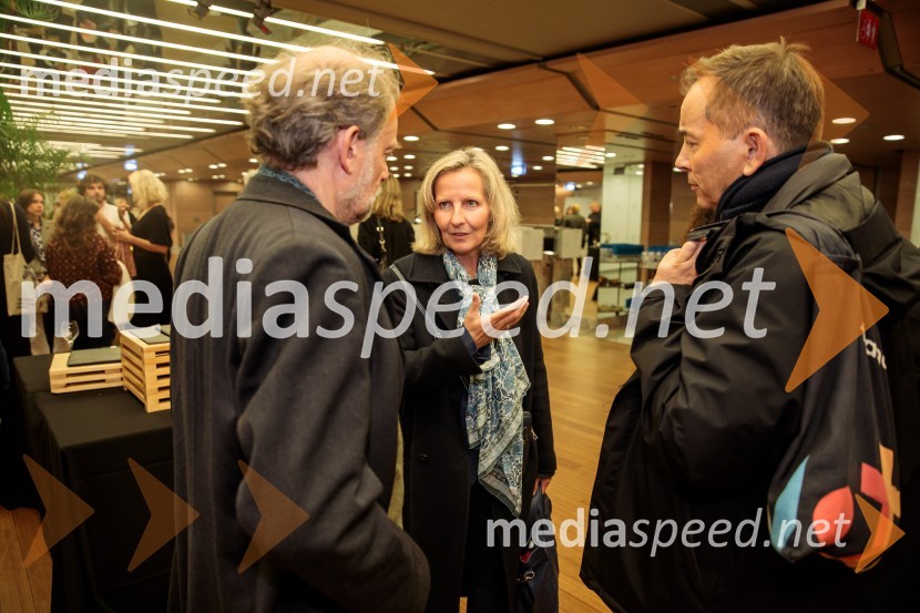  Denis Podalydès, igralec;  Florence Levy, Francoska veleposlanica v Sloveniji;  Éric Génovèse, igralecComedie-Francaise s predstavo Hekuba, ne Hekuba na odru Cankarjevega doma
