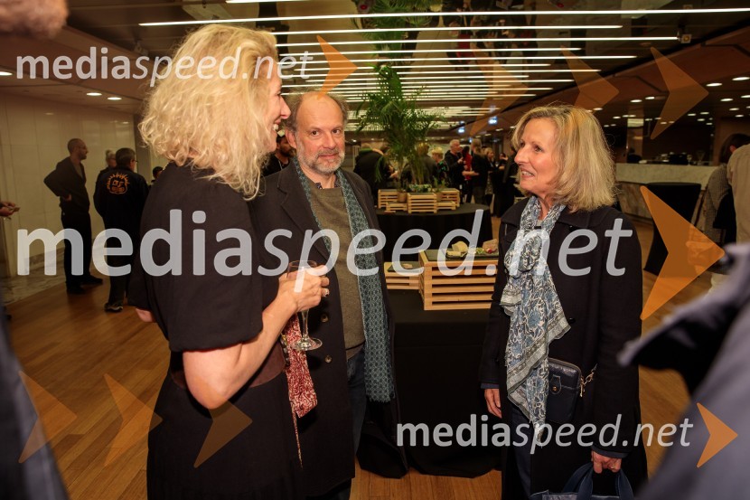  Elsa Lepoivre, igralka;  Denis Podalydès, igralec;  Florence Levy, Francoska veleposlanica v SlovenijiComedie-Francaise s predstavo Hekuba, ne Hekuba na odru Cankarjevega doma