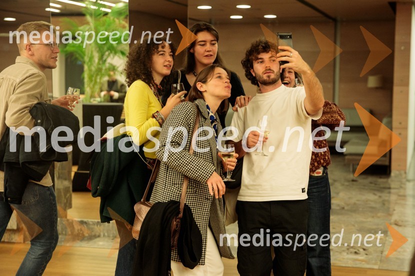 Comedie-Francaise s predstavo Hekuba, ne Hekuba na odru Cankarjevega doma