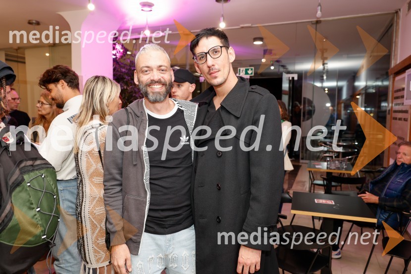 Tri četrt človeka, premiera plesne predstave