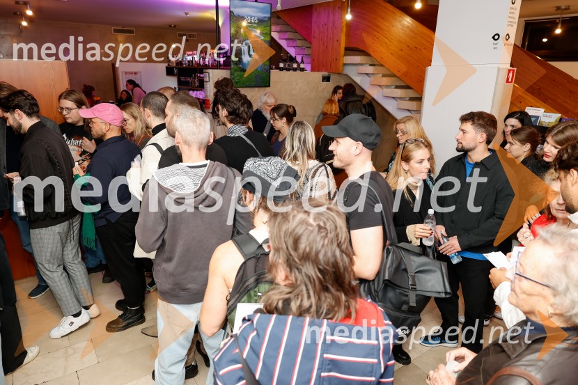 Tri četrt človeka, premiera plesne predstave