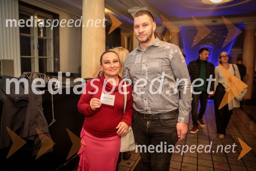 Vid Valič z novo avtorsko komedijo Moška pamet