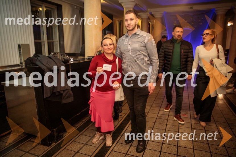 Vid Valič z novo avtorsko komedijo Moška pamet