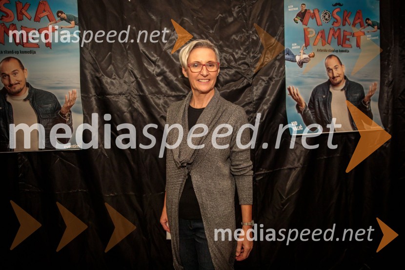  Lucija Ćirović, stand up komičarkaVid Valič z novo avtorsko komedijo Moška pamet