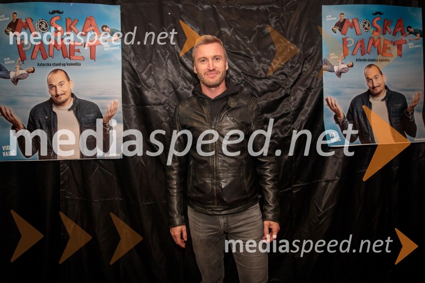  Denis Avdić, voditeljVid Valič z novo avtorsko komedijo Moška pamet