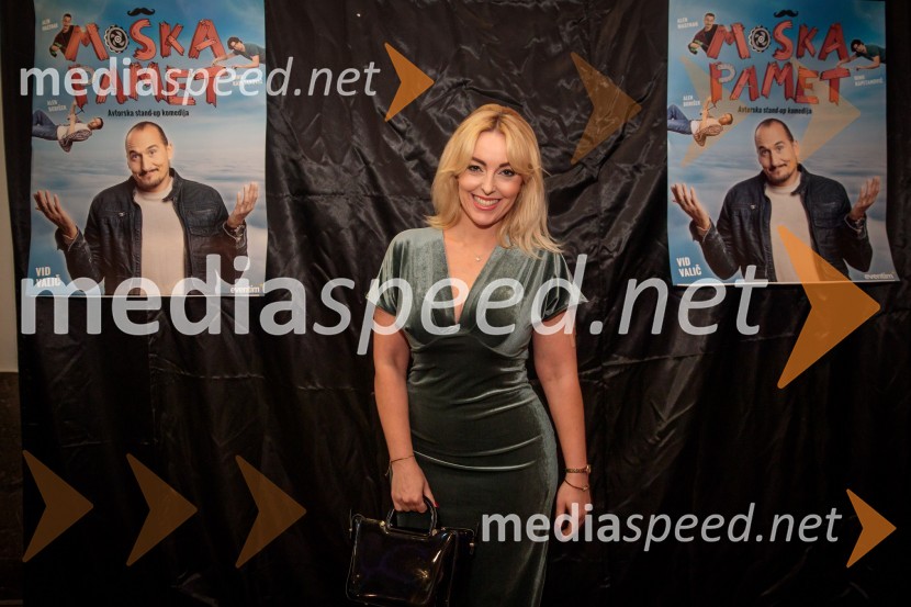  Tjaša  Platovšek, voditeljica in urednica, RTV SLOVid Valič z novo avtorsko komedijo Moška pamet