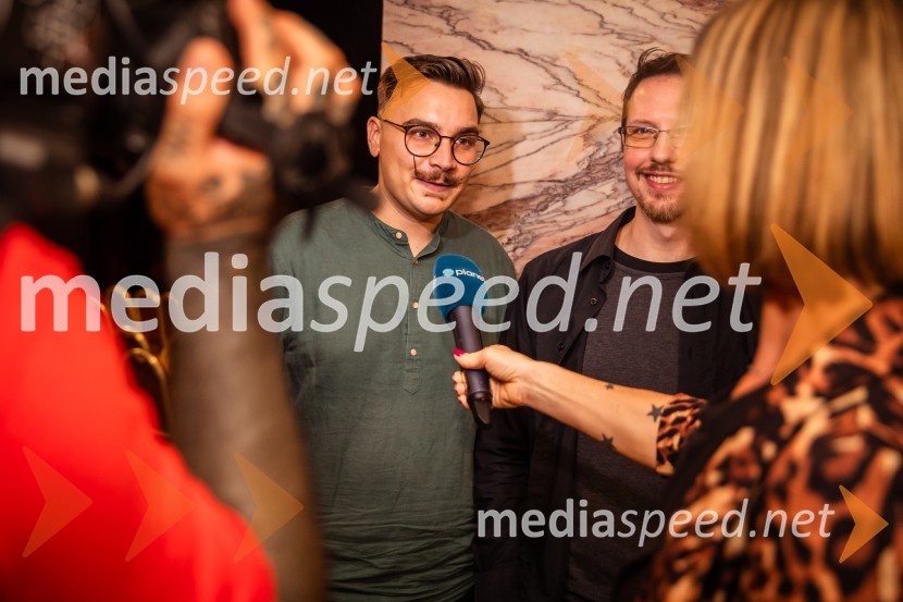  Alen Mastnak, stand up komik;  Alen Borišek, stand up komikVid Valič z novo avtorsko komedijo Moška pamet