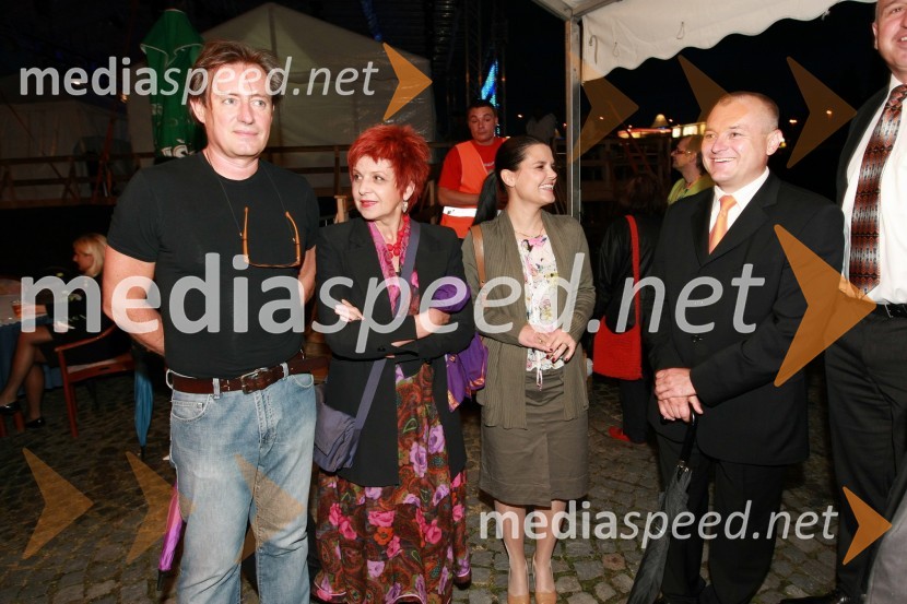 Vladimir Rukavina Gogo, direktor Narodnega doma Maribor in direktor Festivala Lent, Majda Širca, ministrica za kulturo, Franc Kangler, župan Mestne občine Maribor in njegova soproga Tanja17. Festival Lent 2009, otvoritveni vikend
