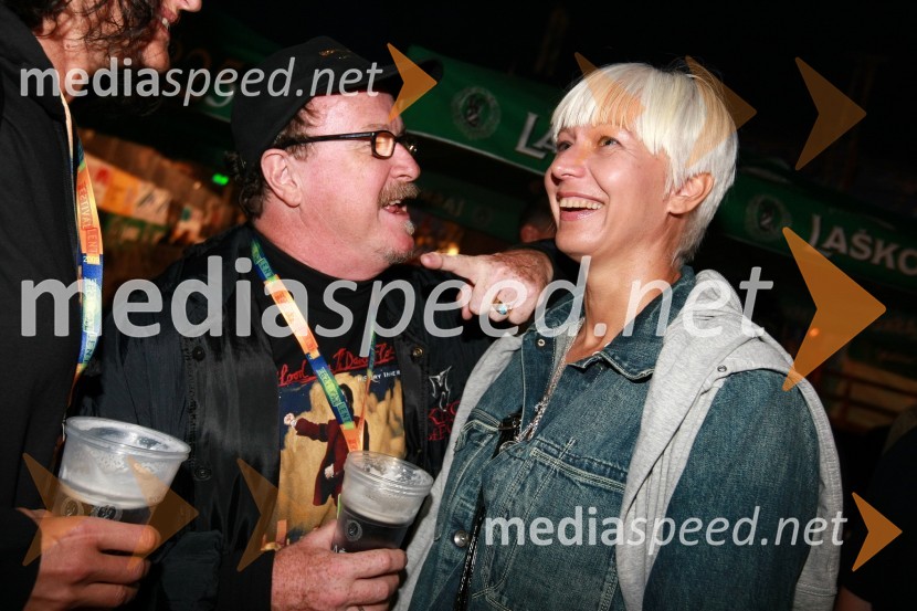 Tomaž Domicelj, glasbenik ter Barbra Drnač, plesna novinarka in urednica oddaje Parada plesa17. Festival Lent 2009, otvoritveni vikend