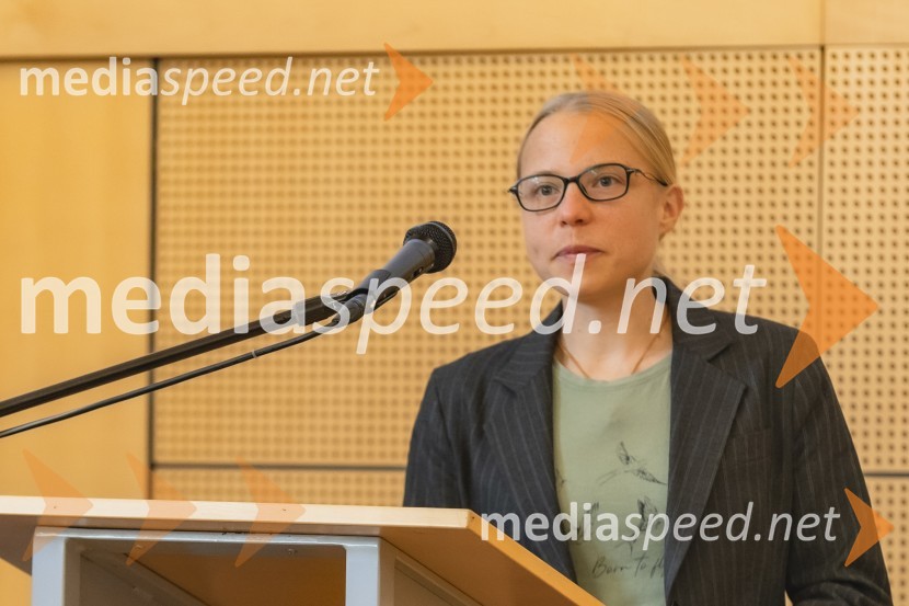  Eva Veler, biologinjaPodelitev Nagrade Univerze v Mariboru za pedagoško odličnost za študijsko leto 2023/2024