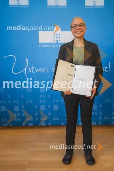  Eva Veler, biologinjaPodelitev Nagrade Univerze v Mariboru za pedagoško odličnost za študijsko leto 2023/2024