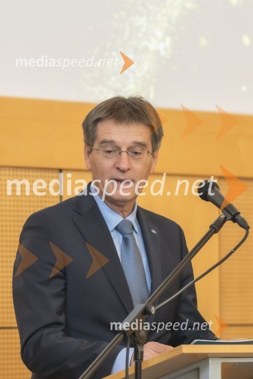 prof. dr. Zdravko Kačič, rektor Univerze v MariboruPodelitev Nagrade Univerze v Mariboru za pedagoško odličnost za študijsko leto 2023/2024