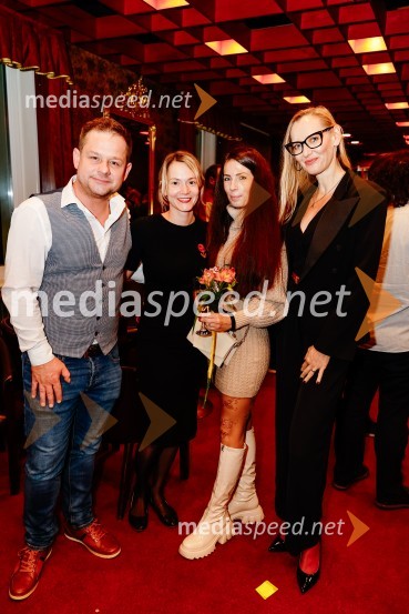  Primož Forte, igralec;  Tina Gunzek, igralka;  ... ;  ... Premiera Woyzeck v Prešernovem gledališču Kranj