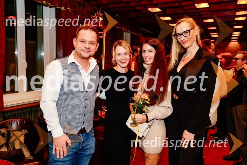  Primož Forte, igralec;  Tina Gunzek, igralka;  ... ;  ... Premiera Woyzeck v Prešernovem gledališču Kranj