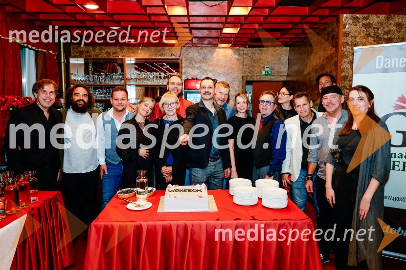  Danijel Malalan, igralec;   Jure Novak, generalni direktor, Cankarjev dom;  Primož Forte, igralec;  Nikla Petruška Panizon, igralka;  Mojca Kranjc, prevajalka;  Nicola Ciaffoni, igralec;  Blaž Setnikar, igralec;  Borut  Veselko, igralec;  Tina Gunzek, igralka;  Igor Pison, režiser;  Anneliese Neudecker;  Aljoša Ternovšek, igralec;  Miha Rodman, igralec;  Ciril Roblek, inspicient PGK;  Ana Janc, kostumografinjaPremiera Woyzeck v Prešernovem gledališču Kranj