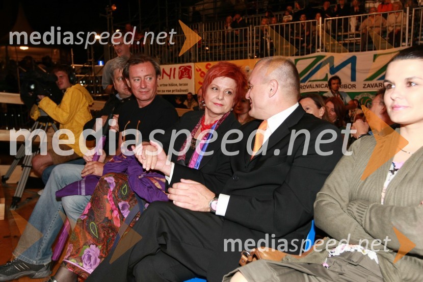 Andrej Verlič, podžupan Mestne občine Maribor, Vladimir Rukavina Gogo, direktor Narodnega doma Maribor ter direktor Festivala Lent, Majda Širca, ministrica za kulturo, Franc Kangler, župan Mestne občine Maribor in njegova soproga Tanja17. Festival Lent 2009, otvoritveni vikend